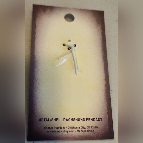 Set of two metal/shell Dachshund pendants - Picture 3 of 3